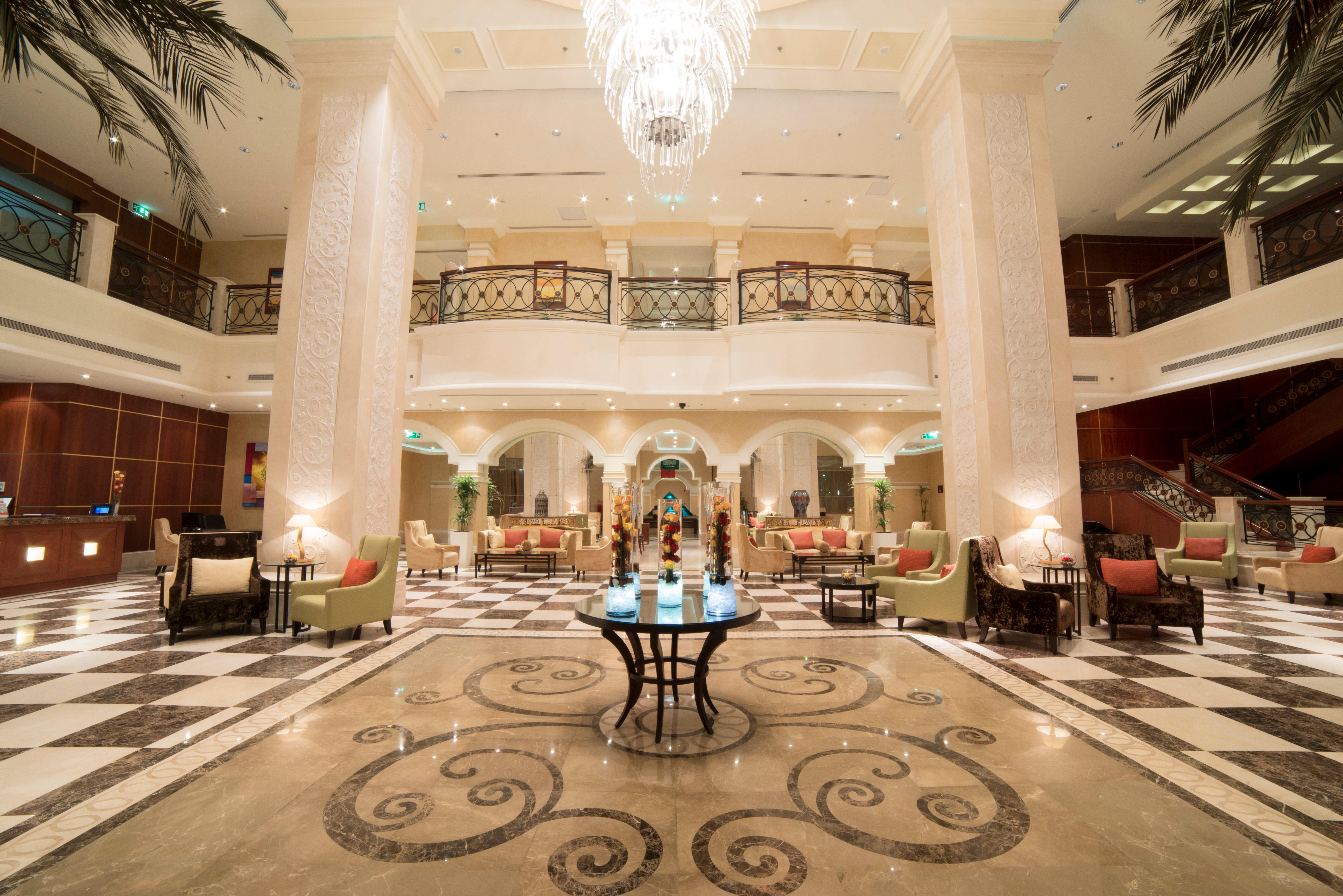 מלון Crowne Plaza Al Khobar By Ihg מראה חיצוני תמונה Lobby