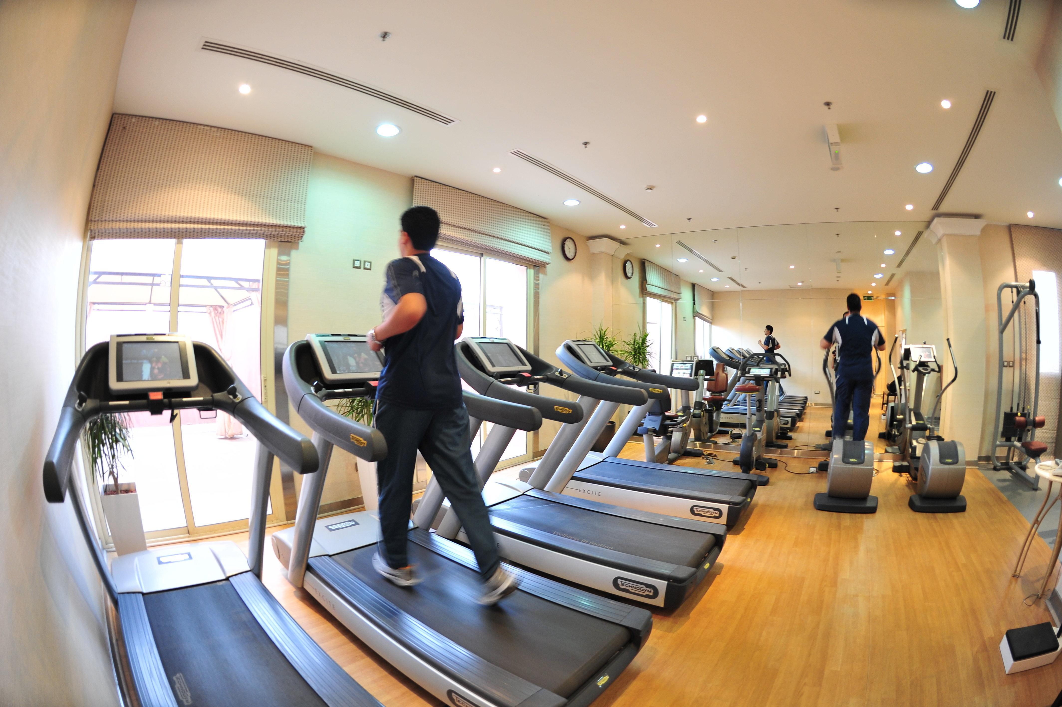 מלון Crowne Plaza Al Khobar By Ihg מראה חיצוני תמונה A treadmill