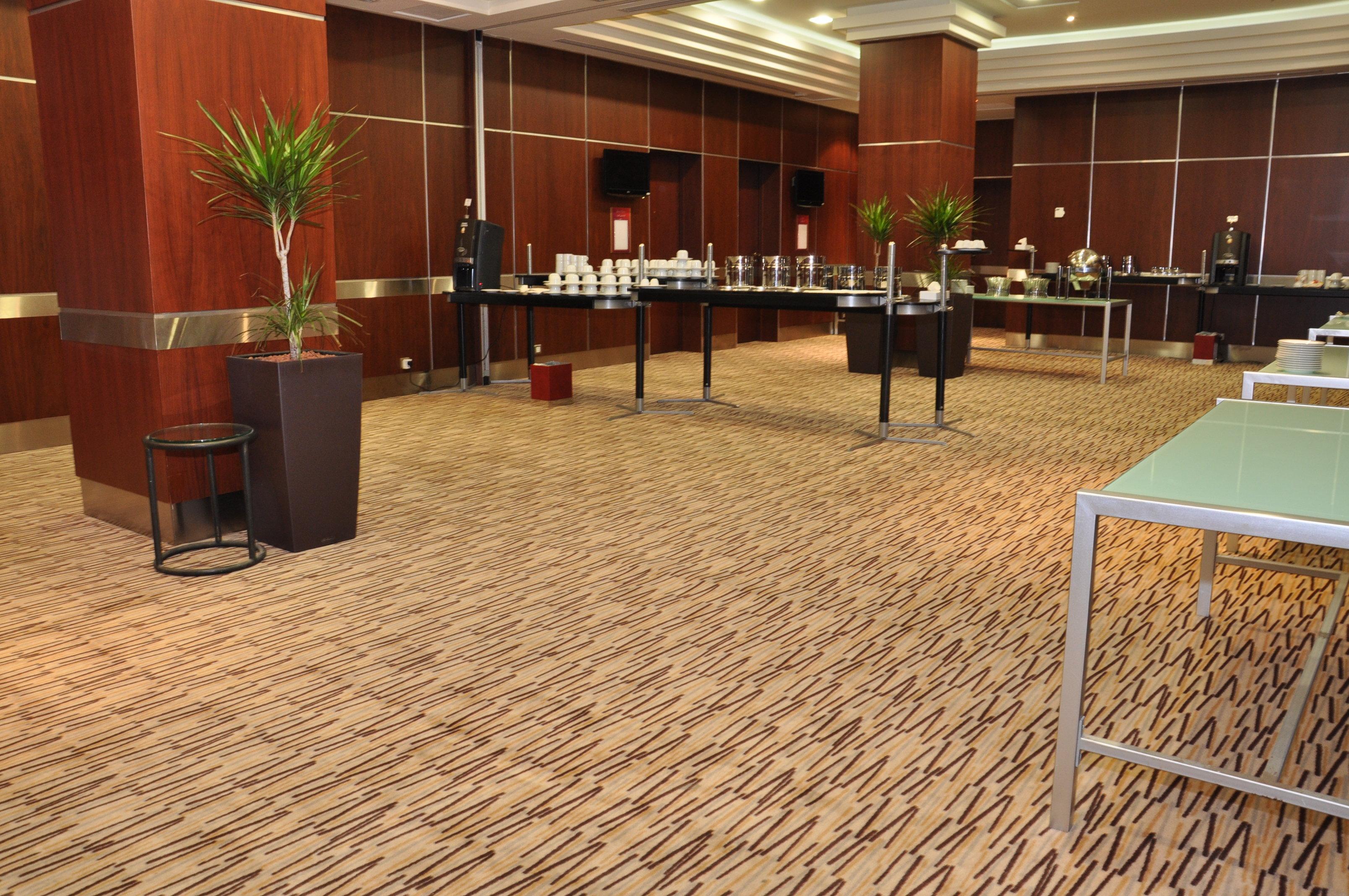 מלון Crowne Plaza Al Khobar By Ihg מראה חיצוני תמונה A carpet floor