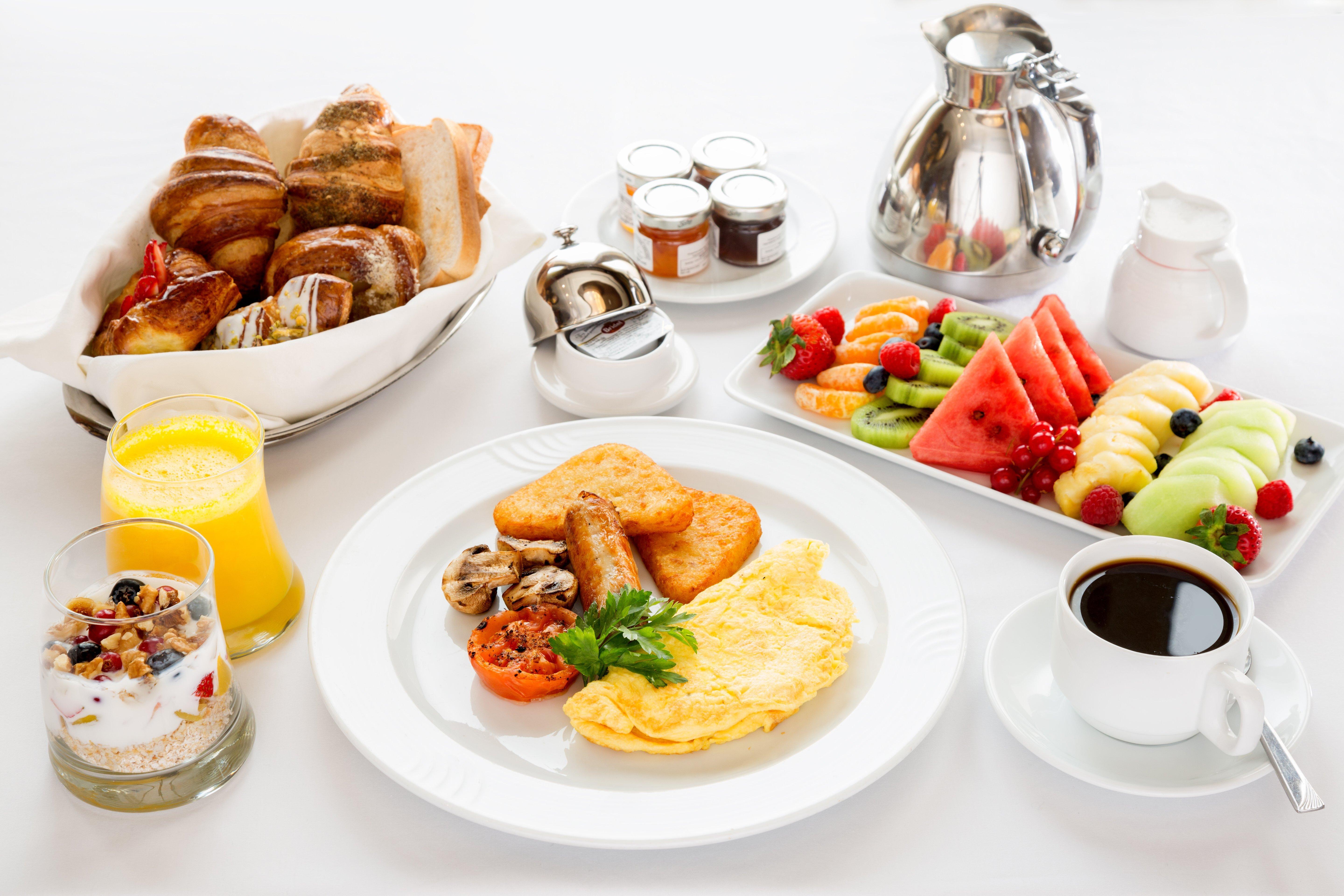 מלון Crowne Plaza Al Khobar By Ihg מראה חיצוני תמונה A typical breakfast