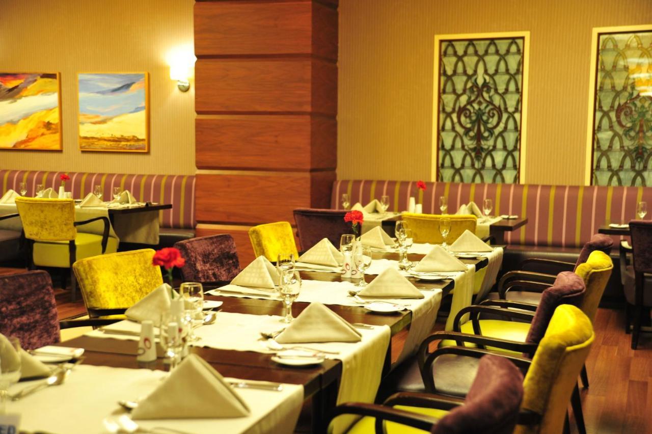 מלון Crowne Plaza Al Khobar By Ihg מראה חיצוני תמונה The restaurant